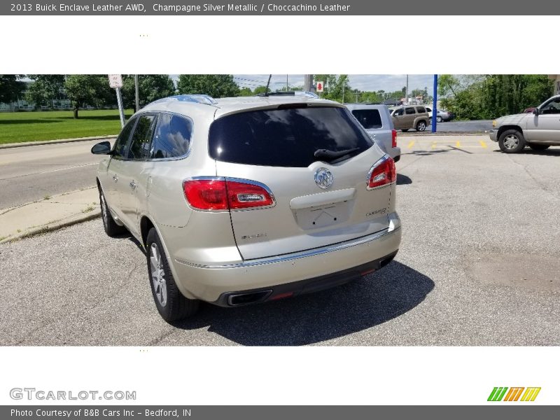 Champagne Silver Metallic / Choccachino Leather 2013 Buick Enclave Leather AWD