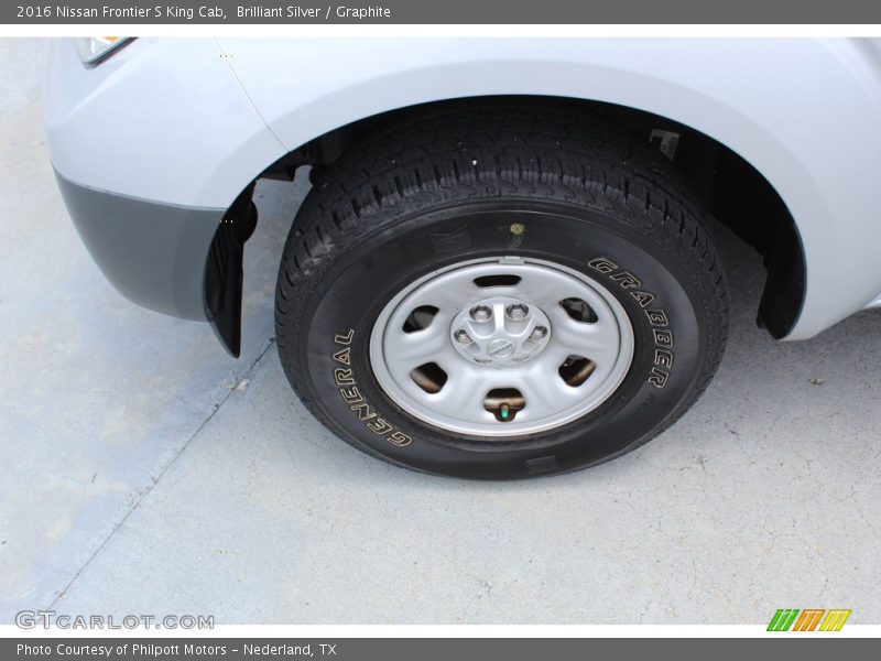 Brilliant Silver / Graphite 2016 Nissan Frontier S King Cab