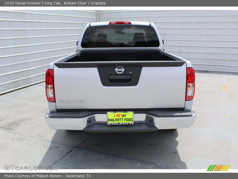 Brilliant Silver / Graphite 2016 Nissan Frontier S King Cab