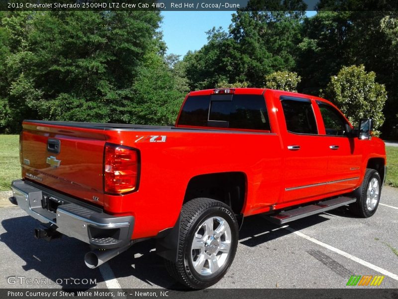 Red Hot / Cocoa/­Dune 2019 Chevrolet Silverado 2500HD LTZ Crew Cab 4WD