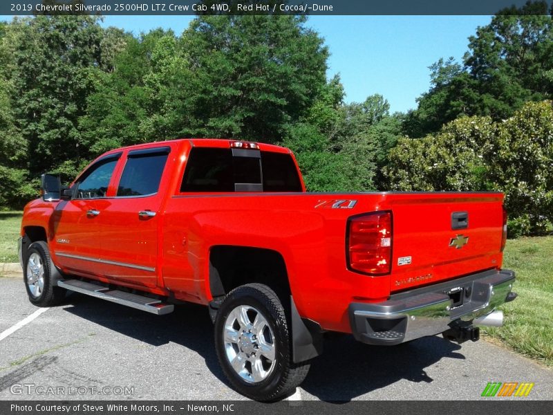 Red Hot / Cocoa/­Dune 2019 Chevrolet Silverado 2500HD LTZ Crew Cab 4WD