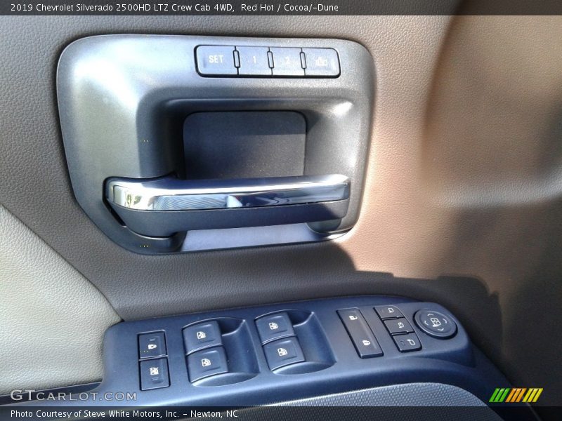 Red Hot / Cocoa/­Dune 2019 Chevrolet Silverado 2500HD LTZ Crew Cab 4WD