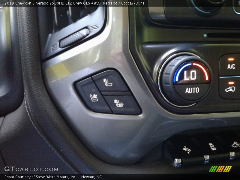 Red Hot / Cocoa/­Dune 2019 Chevrolet Silverado 2500HD LTZ Crew Cab 4WD