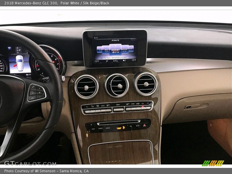 Polar White / Silk Beige/Black 2018 Mercedes-Benz GLC 300