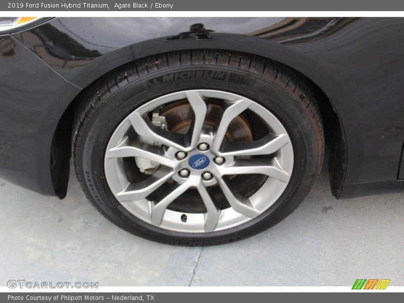 Agate Black / Ebony 2019 Ford Fusion Hybrid Titanium