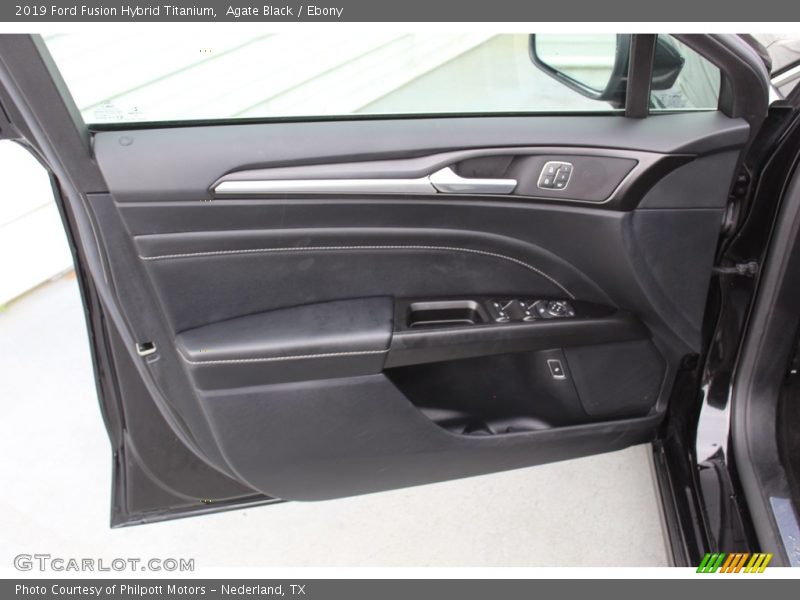 Agate Black / Ebony 2019 Ford Fusion Hybrid Titanium