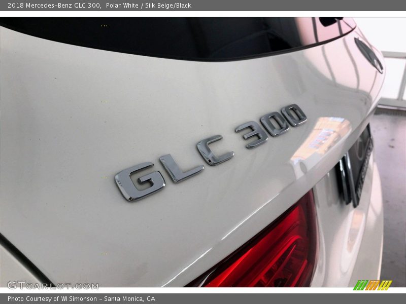 Polar White / Silk Beige/Black 2018 Mercedes-Benz GLC 300