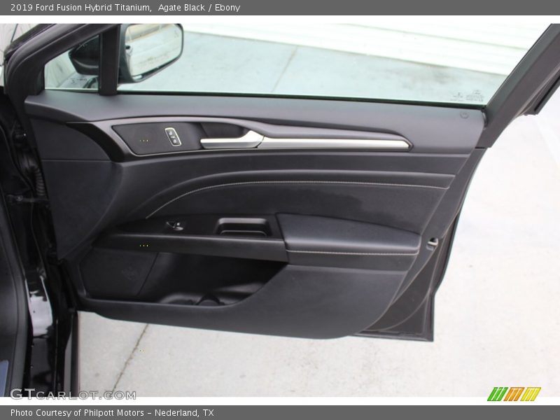 Agate Black / Ebony 2019 Ford Fusion Hybrid Titanium