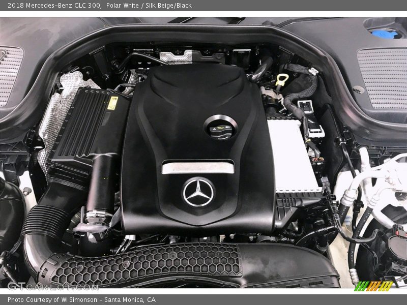 Polar White / Silk Beige/Black 2018 Mercedes-Benz GLC 300