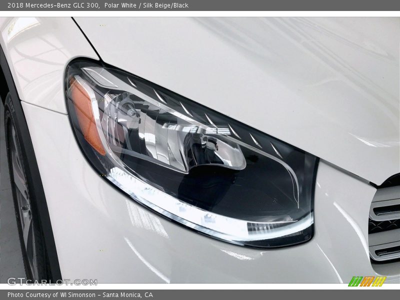 Polar White / Silk Beige/Black 2018 Mercedes-Benz GLC 300