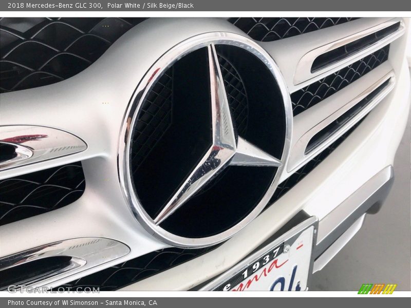 Polar White / Silk Beige/Black 2018 Mercedes-Benz GLC 300