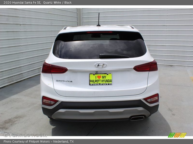 Quartz White / Black 2020 Hyundai Santa Fe SE