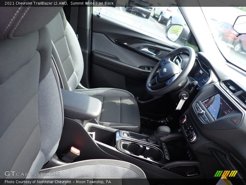 Summit White / Jet Black 2021 Chevrolet TrailBlazer LS AWD