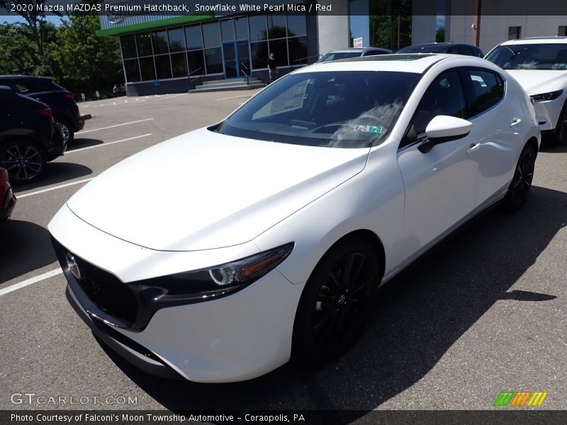 Snowflake White Pearl Mica / Red 2020 Mazda MAZDA3 Premium Hatchback