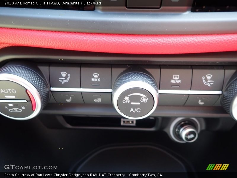 Alfa White / Black/Red 2020 Alfa Romeo Giulia TI AWD