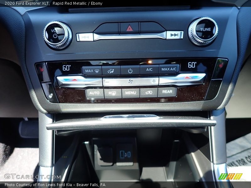 Rapid Red Metallic / Ebony 2020 Ford Explorer XLT