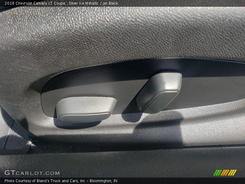 Silver Ice Metallic / Jet Black 2018 Chevrolet Camaro LT Coupe