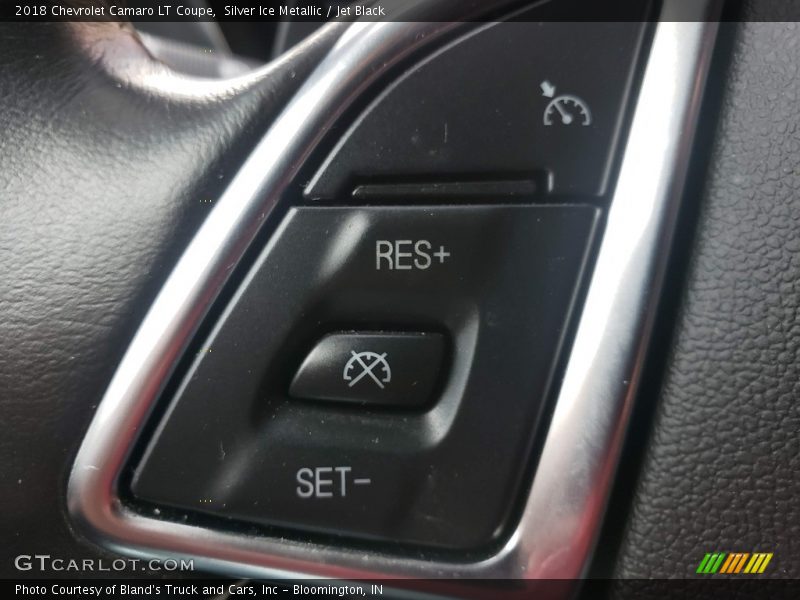 Silver Ice Metallic / Jet Black 2018 Chevrolet Camaro LT Coupe