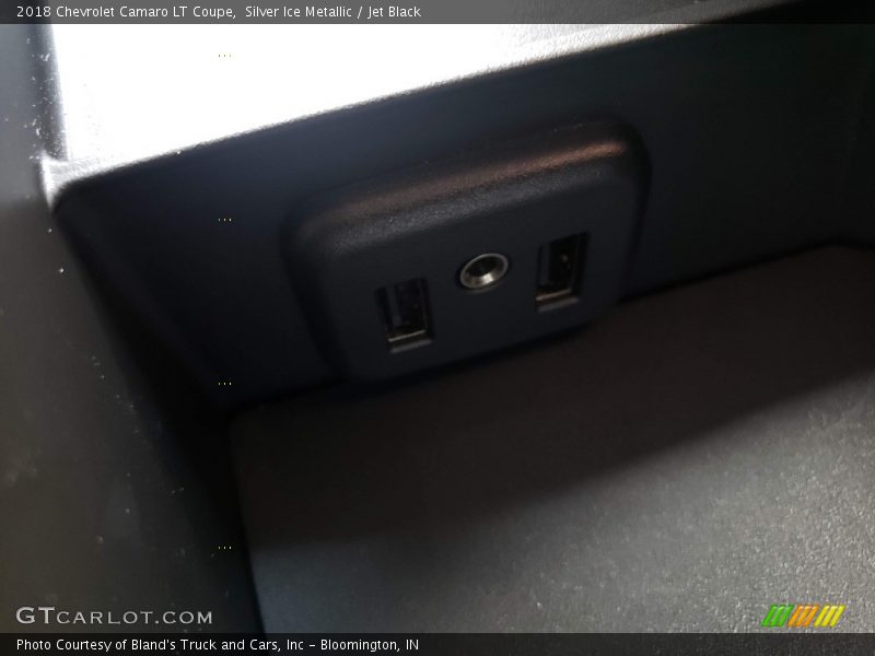 Silver Ice Metallic / Jet Black 2018 Chevrolet Camaro LT Coupe