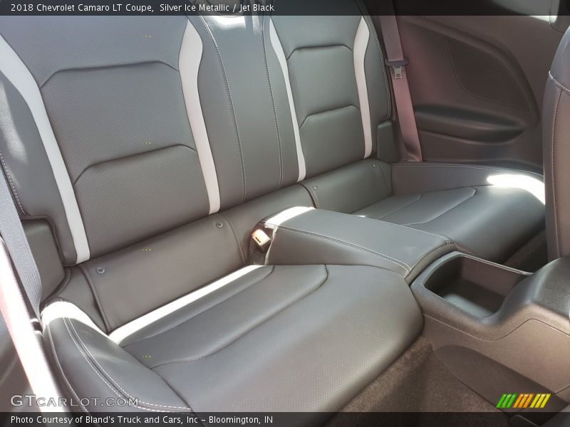 Silver Ice Metallic / Jet Black 2018 Chevrolet Camaro LT Coupe