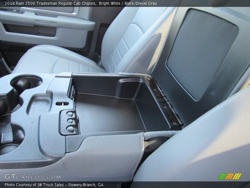Bright White / Black/Diesel Gray 2018 Ram 3500 Tradesman Regular Cab Chassis