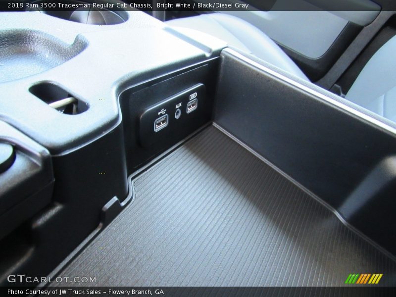 Bright White / Black/Diesel Gray 2018 Ram 3500 Tradesman Regular Cab Chassis