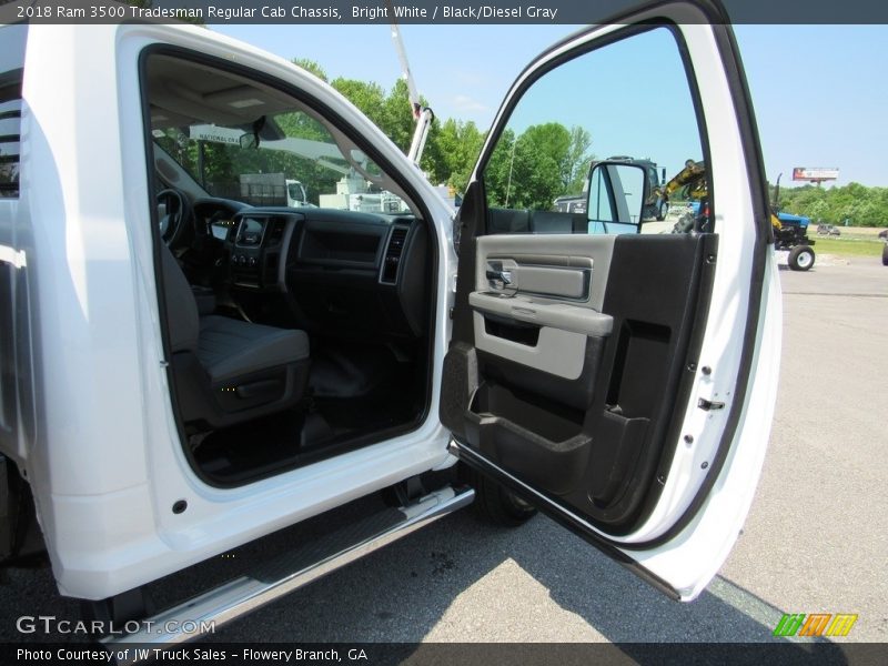 Bright White / Black/Diesel Gray 2018 Ram 3500 Tradesman Regular Cab Chassis