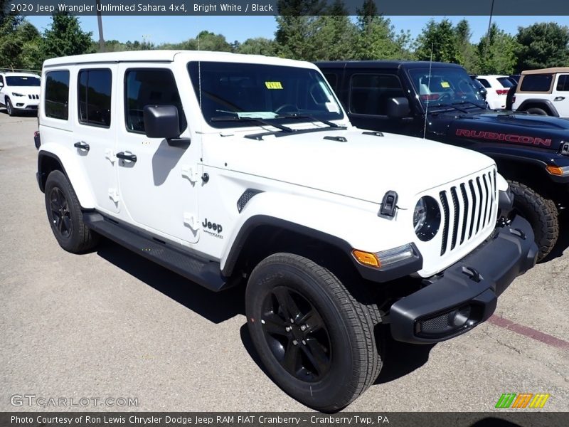 Bright White / Black 2020 Jeep Wrangler Unlimited Sahara 4x4