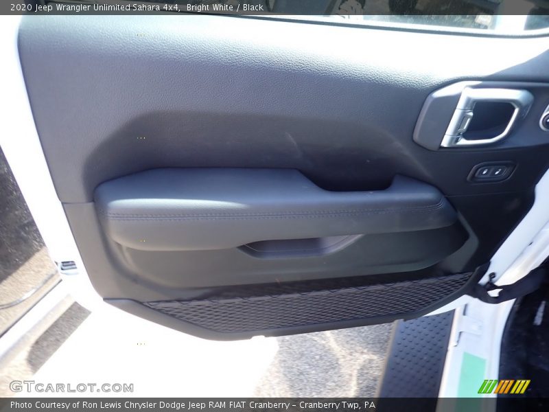 Bright White / Black 2020 Jeep Wrangler Unlimited Sahara 4x4
