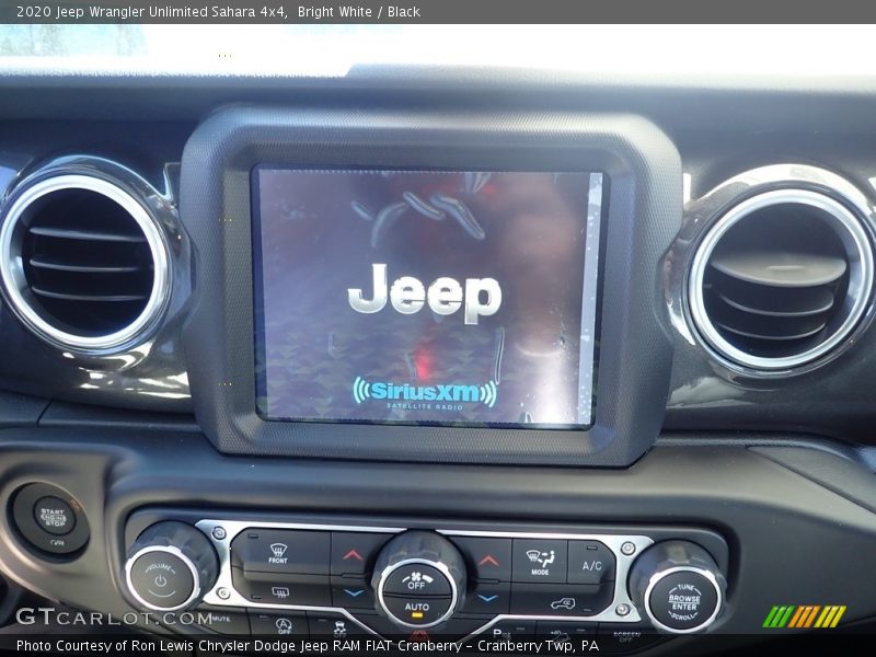 Bright White / Black 2020 Jeep Wrangler Unlimited Sahara 4x4