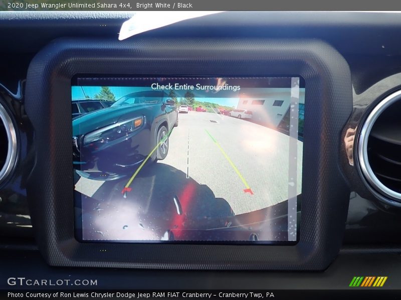 Bright White / Black 2020 Jeep Wrangler Unlimited Sahara 4x4