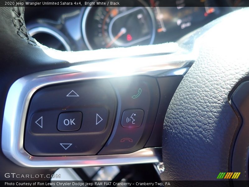 Bright White / Black 2020 Jeep Wrangler Unlimited Sahara 4x4