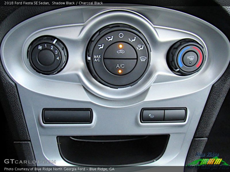 Shadow Black / Charcoal Black 2018 Ford Fiesta SE Sedan