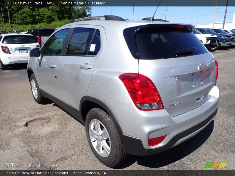Silver Ice Metallic / Jet Black 2020 Chevrolet Trax LT AWD