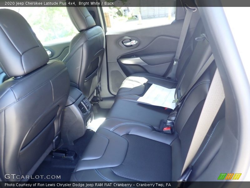 Bright White / Black 2020 Jeep Cherokee Latitude Plus 4x4
