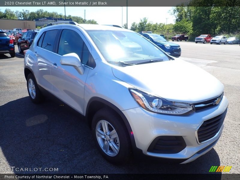 Silver Ice Metallic / Jet Black 2020 Chevrolet Trax LT AWD