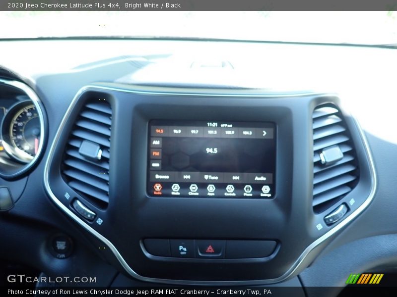 Bright White / Black 2020 Jeep Cherokee Latitude Plus 4x4