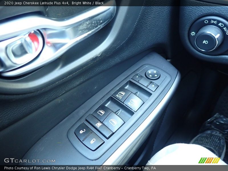 Bright White / Black 2020 Jeep Cherokee Latitude Plus 4x4