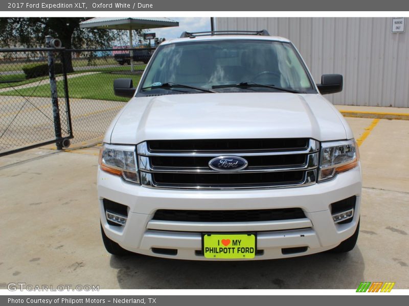 Oxford White / Dune 2017 Ford Expedition XLT