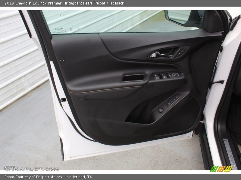 Iridescent Pearl Tricoat / Jet Black 2019 Chevrolet Equinox Premier