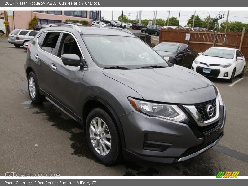 Gun Metallic / Charcoal 2017 Nissan Rogue SV AWD
