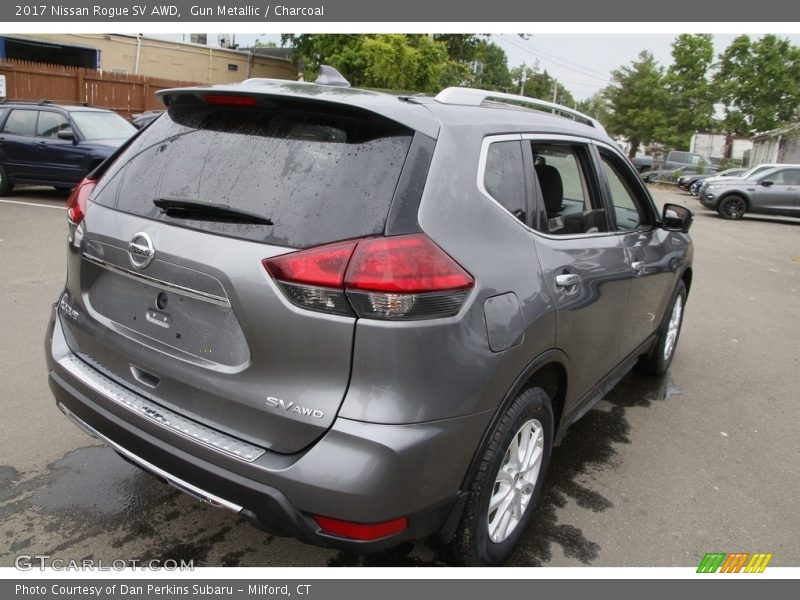 Gun Metallic / Charcoal 2017 Nissan Rogue SV AWD