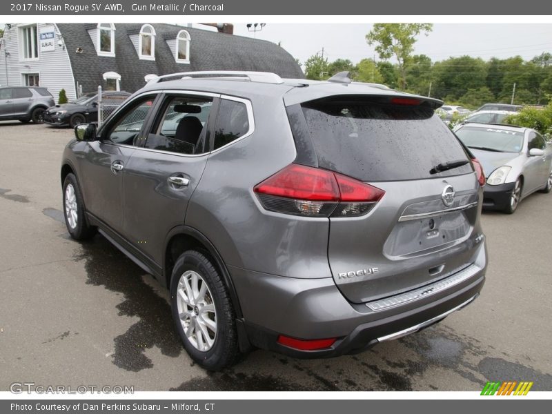 Gun Metallic / Charcoal 2017 Nissan Rogue SV AWD