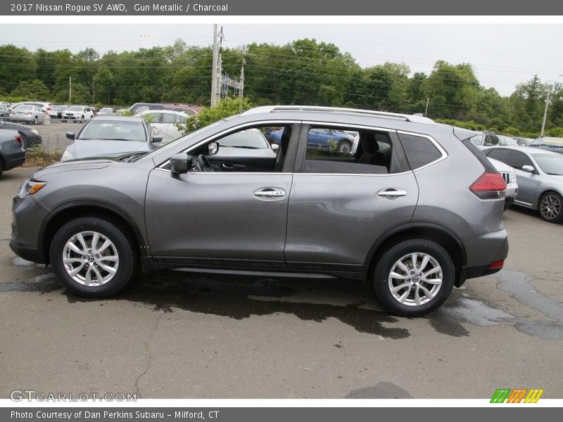 Gun Metallic / Charcoal 2017 Nissan Rogue SV AWD