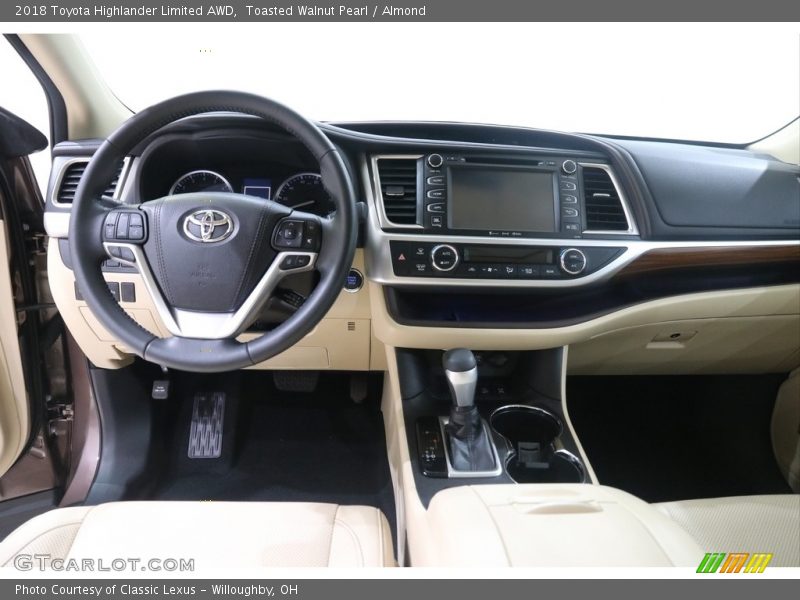 Toasted Walnut Pearl / Almond 2018 Toyota Highlander Limited AWD