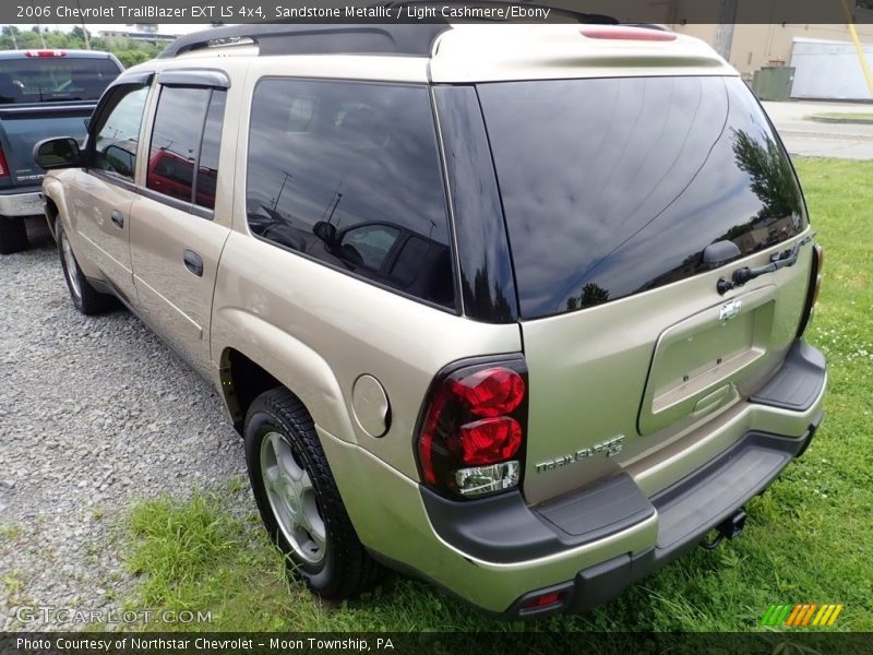 Sandstone Metallic / Light Cashmere/Ebony 2006 Chevrolet TrailBlazer EXT LS 4x4