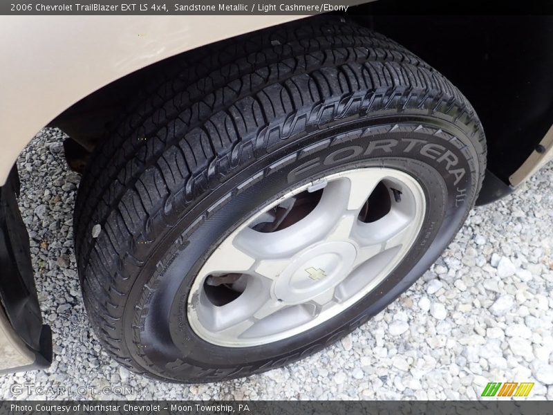 Sandstone Metallic / Light Cashmere/Ebony 2006 Chevrolet TrailBlazer EXT LS 4x4