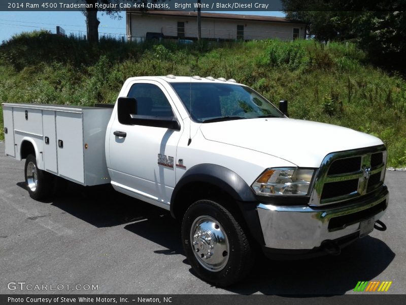 Bright White / Black/Diesel Gray 2014 Ram 4500 Tradesman Regular Cab 4x4 Chassis