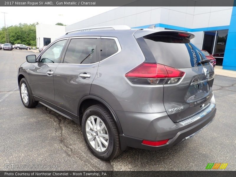 Gun Metallic / Charcoal 2017 Nissan Rogue SV AWD