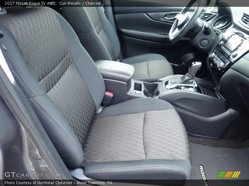 Gun Metallic / Charcoal 2017 Nissan Rogue SV AWD